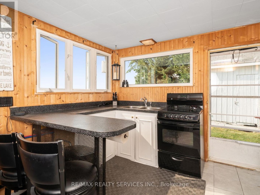 103 IVY LANE, Lake Simcoe