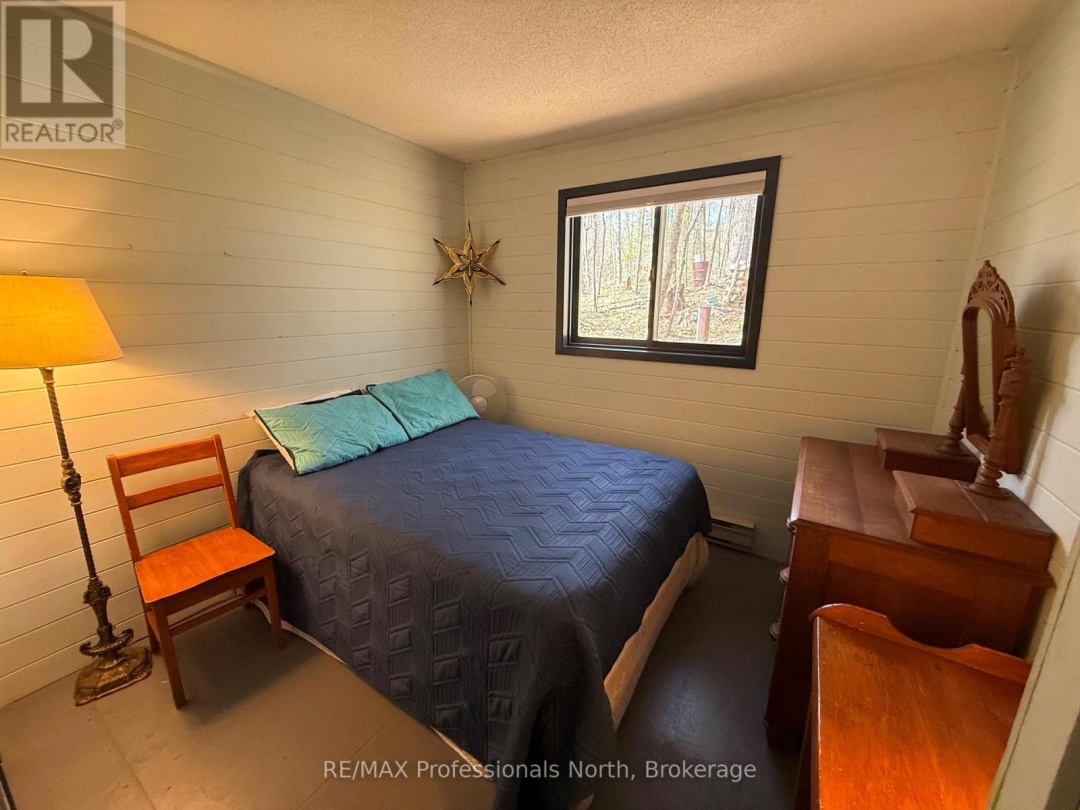 1226 HUBBARD & MONTGOMERY LANE, Minnicock Lake