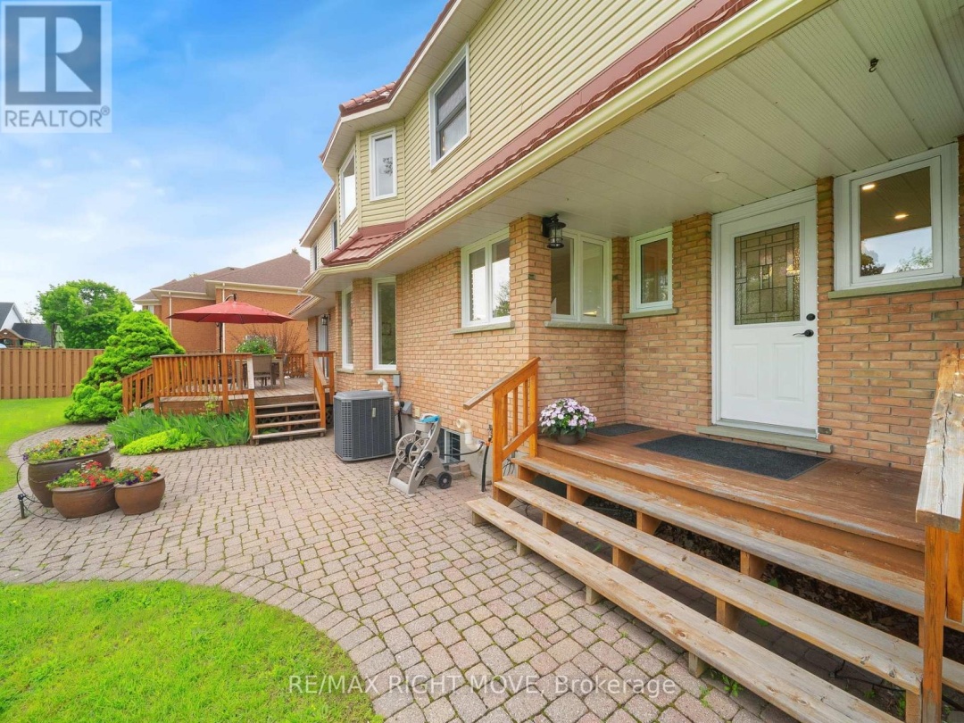 1998 VOYAGEUR CIRCLE, Severn
