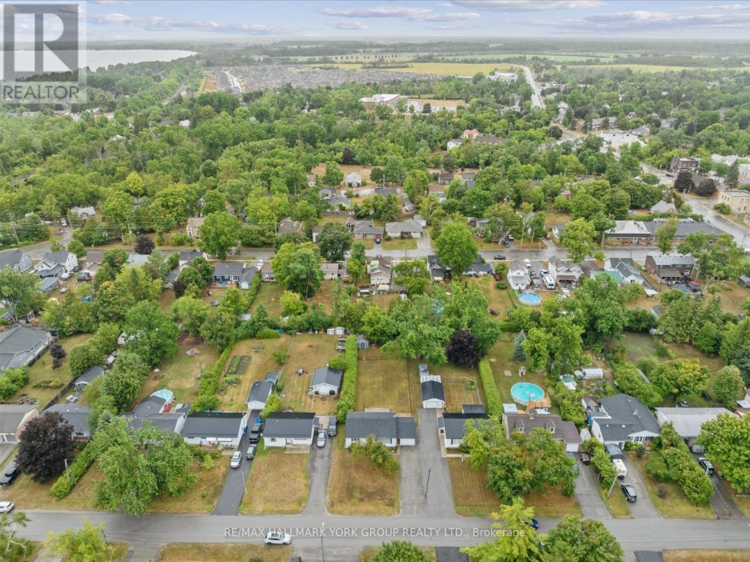 276 CHURCH STREET, Lake Simcoe