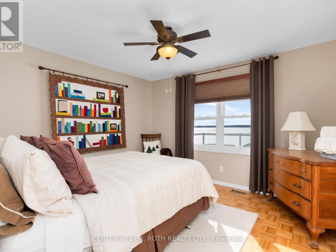 4307 ORKNEY BEACH ROAD, Lake Simcoe