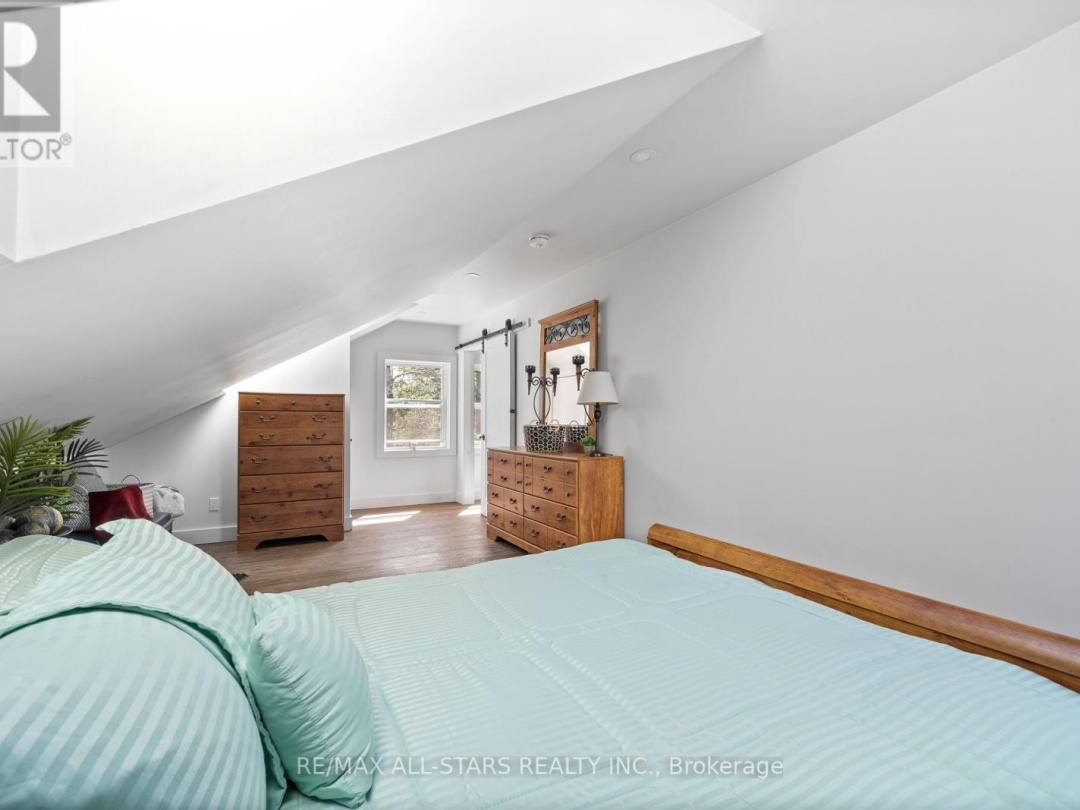 1295 DEEP BAY ROAD, Minden Hills (Lutterworth)