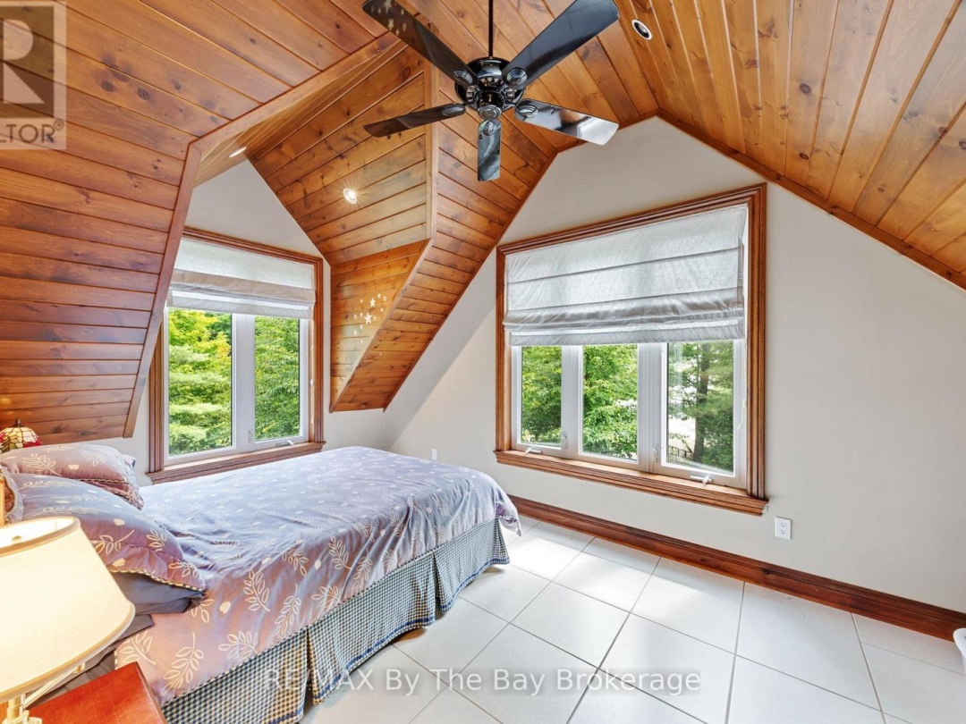 4104 EAST SHORE ROAD, Gloucester Pool