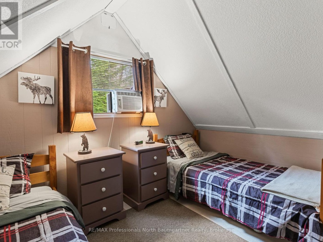 2041 GLAMOR LAKE ROAD, Highlands East (Monmouth)