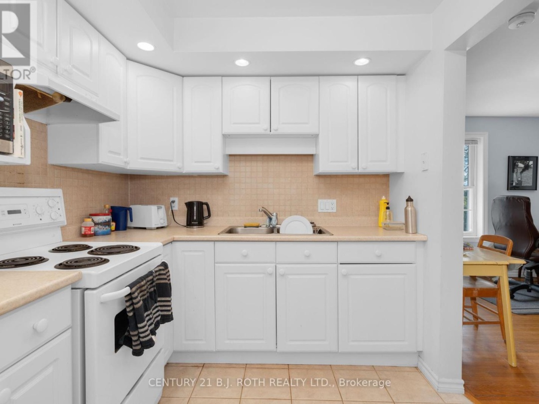 165 PARKVIEW AVENUE, 