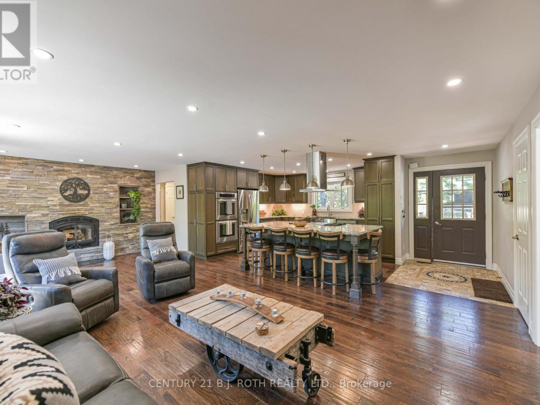 3193 MUSKOKA STREET, Severn River