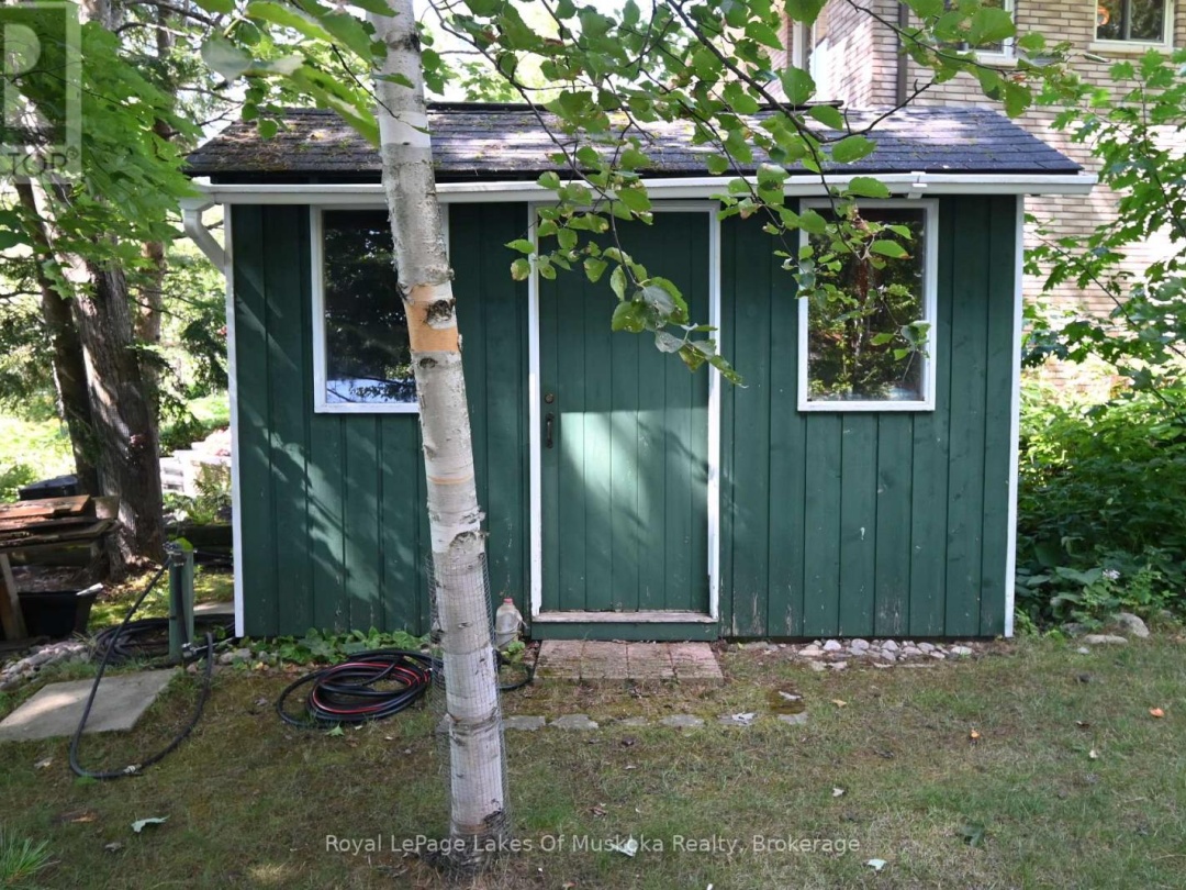 1070 SPENCE LAKE ROAD, 