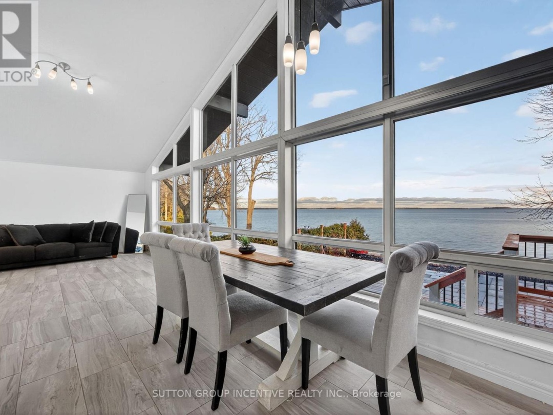 211 MOON POINT DRIVE, Lake Simcoe