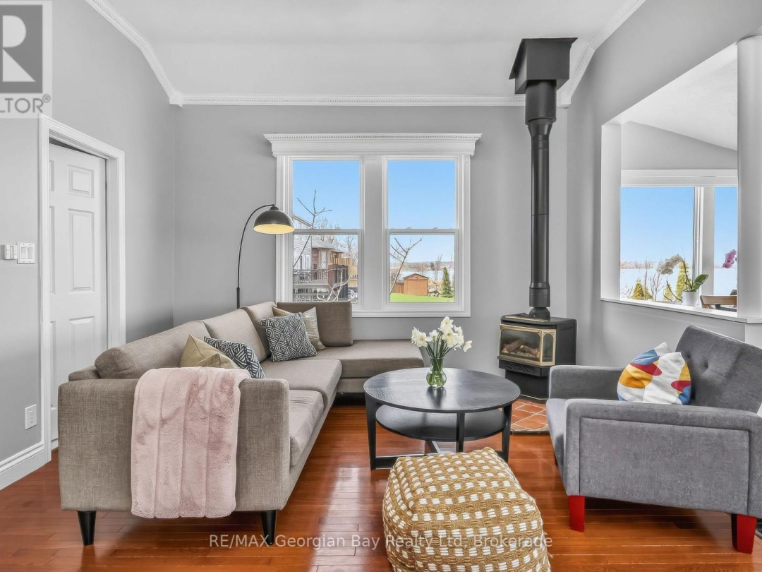 12 ROBINS POINT ROAD, Georgian Bay