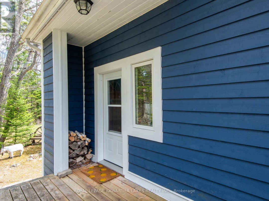 11 WOODWORTH DRIVE, Four Mile Lake