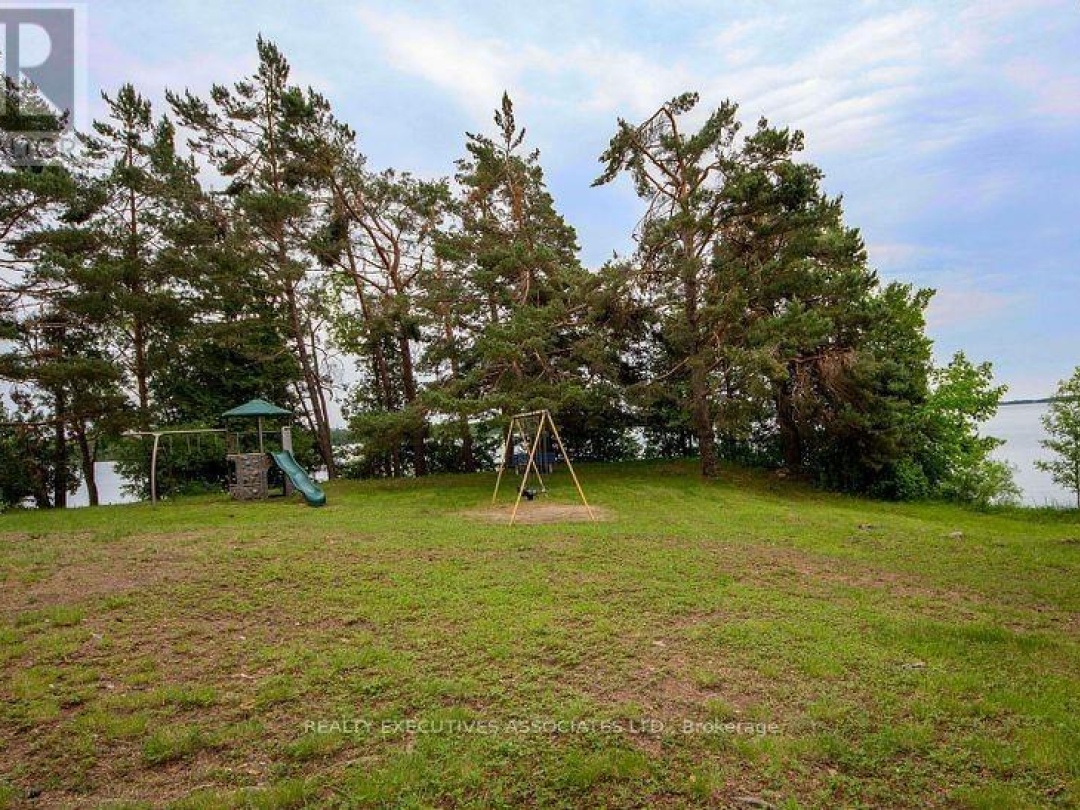 211 ALPINE LAKE ROAD, Pigeon Lake