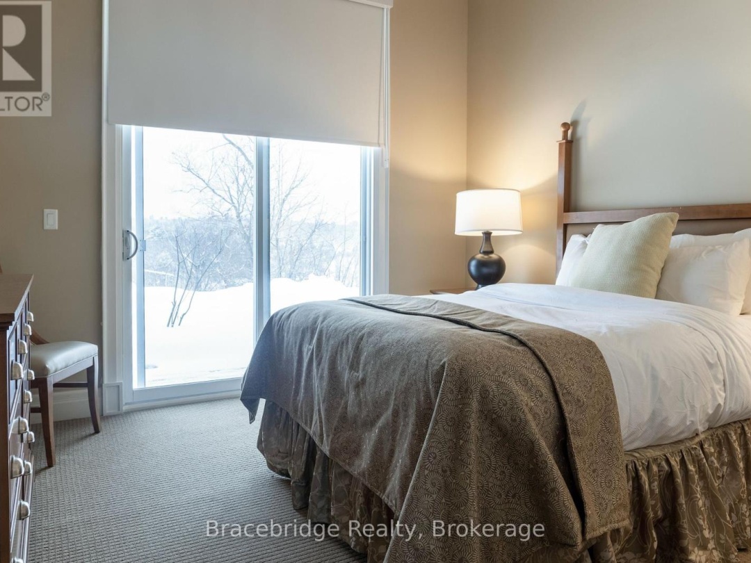 T301-C1 - 1869 MUSKOKA ROAD 118 HIGHWAY W, 