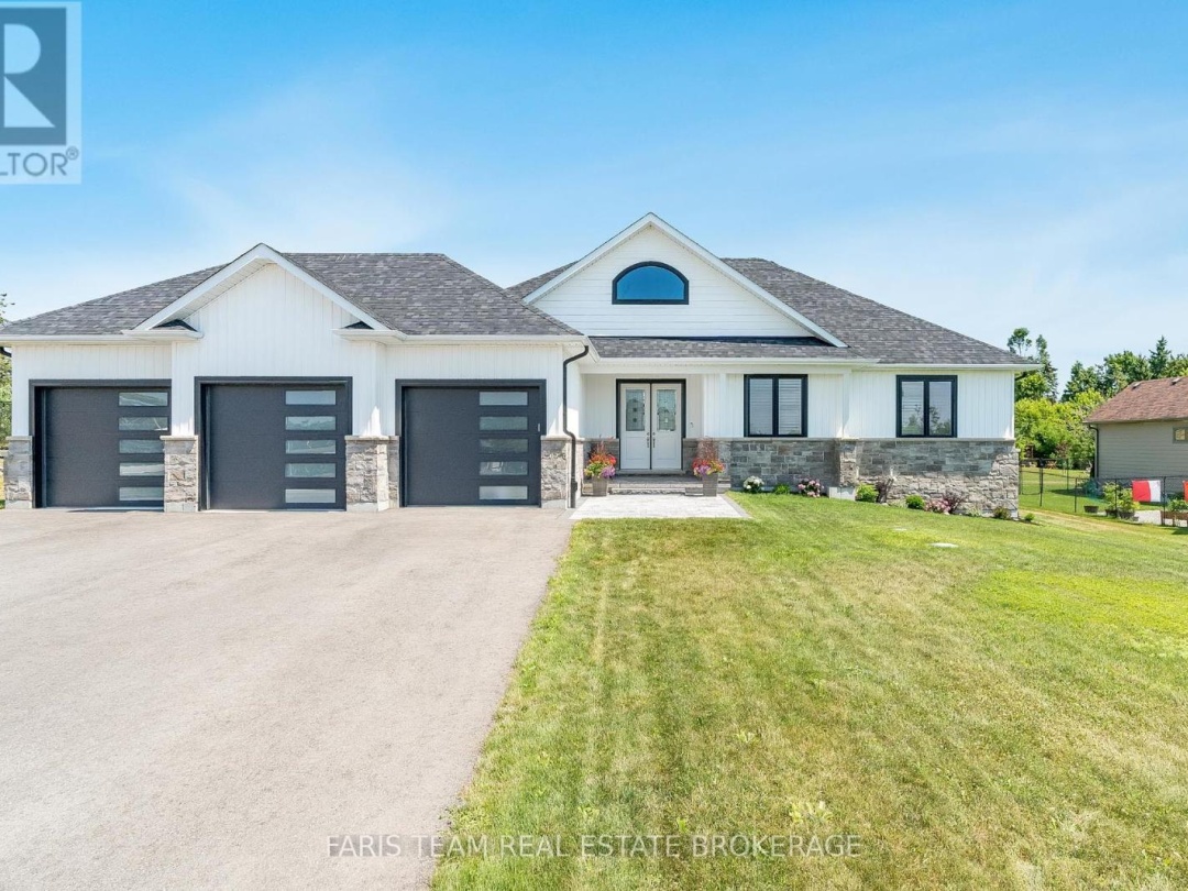 5 BREANNA BOULEVARD, 