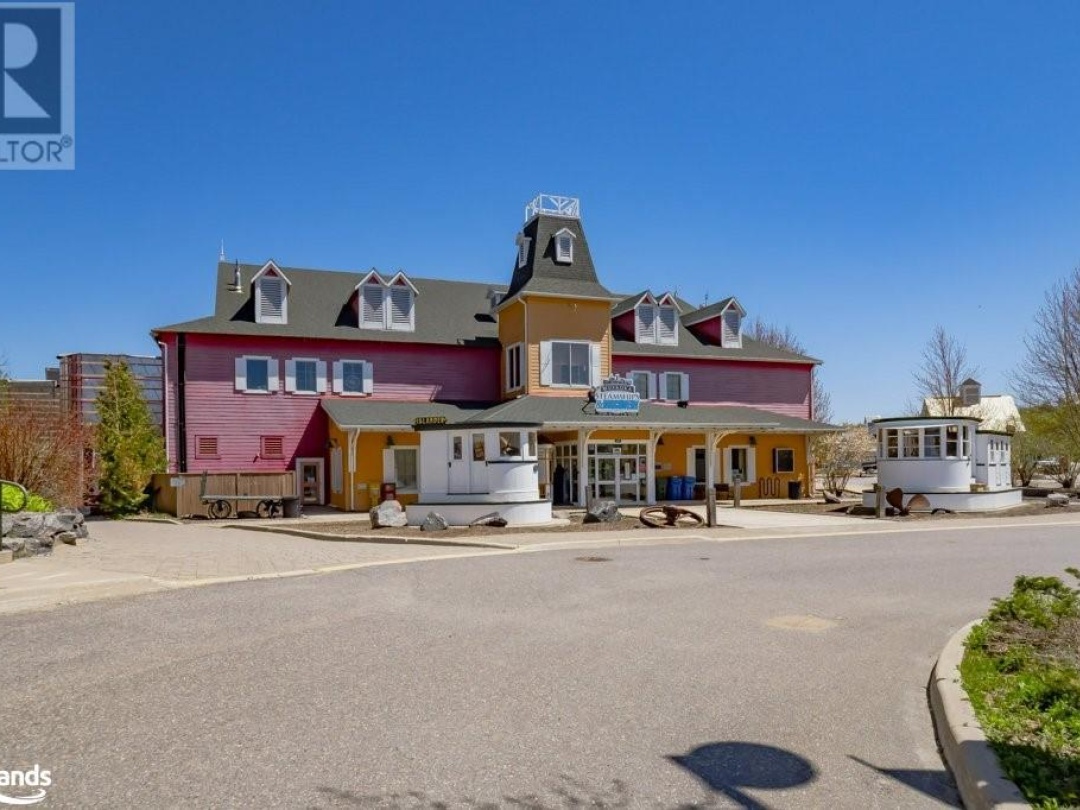 130 Steamship Bay Road Unit# 208, Gravenhurst