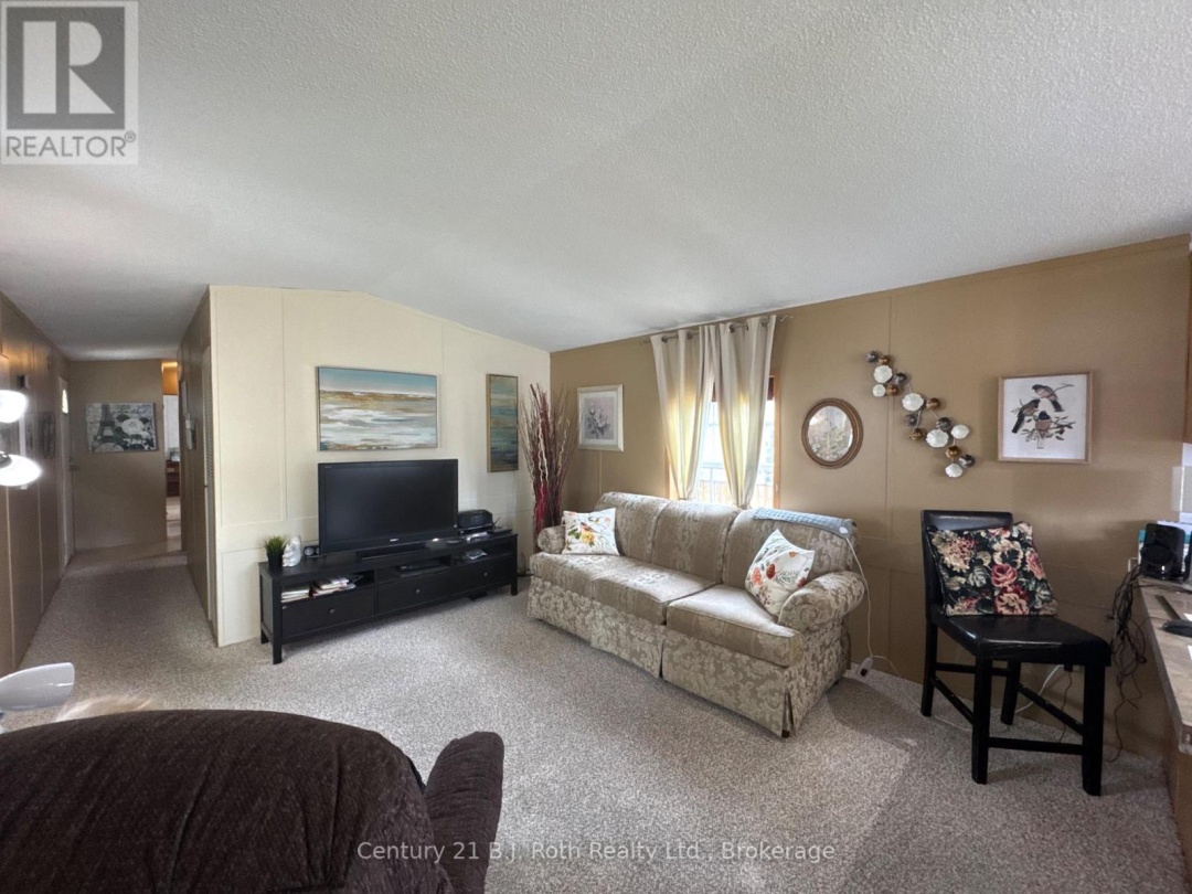 4105 SPRUCE ROAD, 