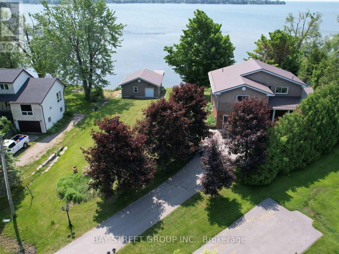 3784 TUPPY DRIVE, Lake Simcoe