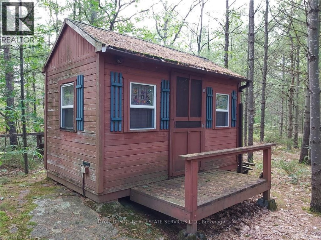 1327-1329 WOODLAND DRIVE, Muldrew Lake