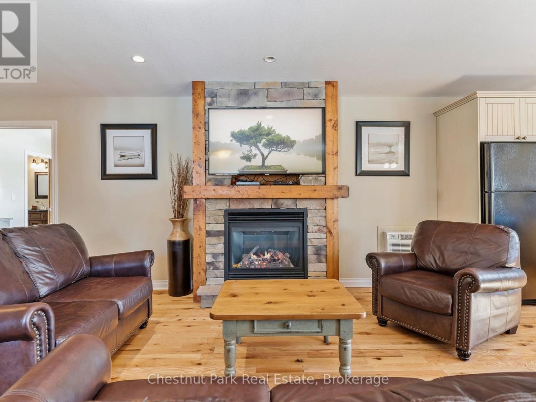 112-8 - 1052 RAT BAY ROAD, Lake of Bays