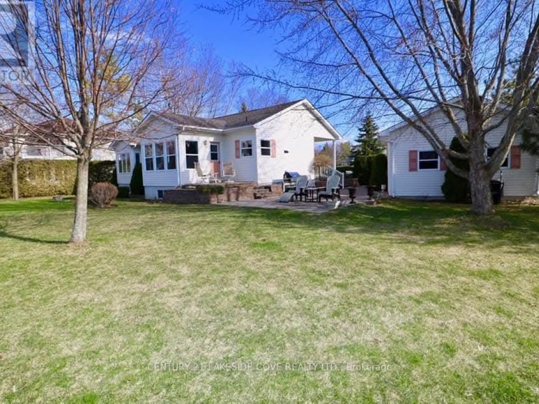 2811 STEPHEN DRIVE, Lake Simcoe