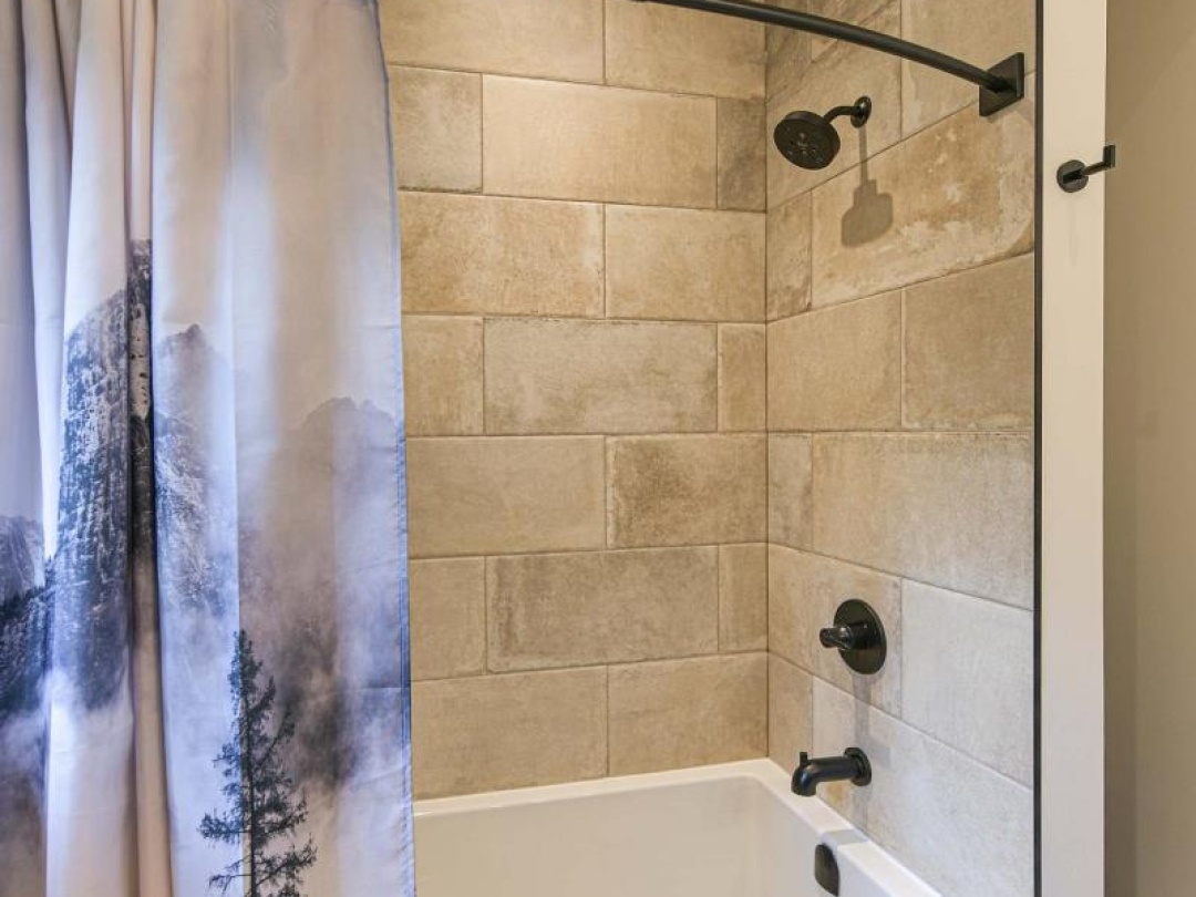 3082 FAIRGROUNDS ROAD, Severn