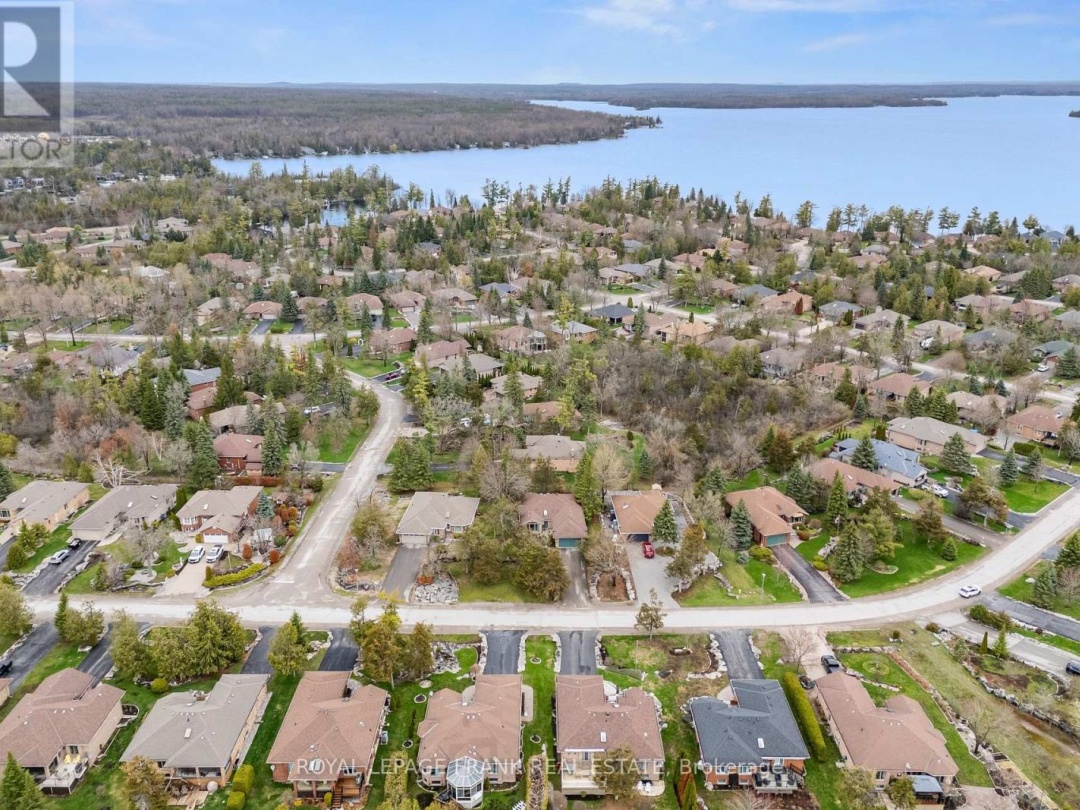 37 ISLAND BAY DRIVE, Kawartha Lakes (Bobcaygeon)