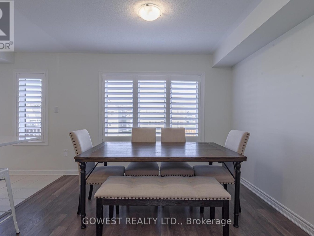 45 STOTHER CRESCENT, Bracebridge (Macaulay)