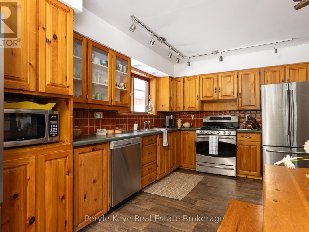 2391 LIMBERLOST ROAD, Dotty Lake