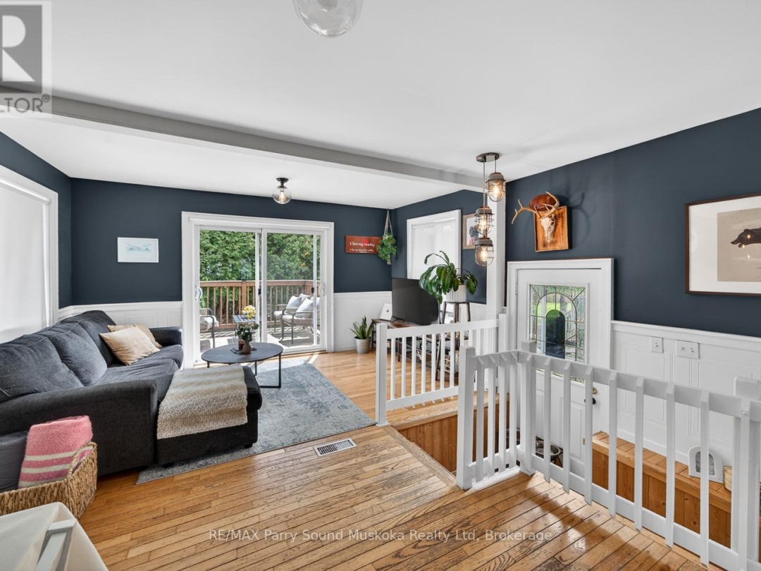 23 HIGHLAND CRESCENT, Parry Sound
