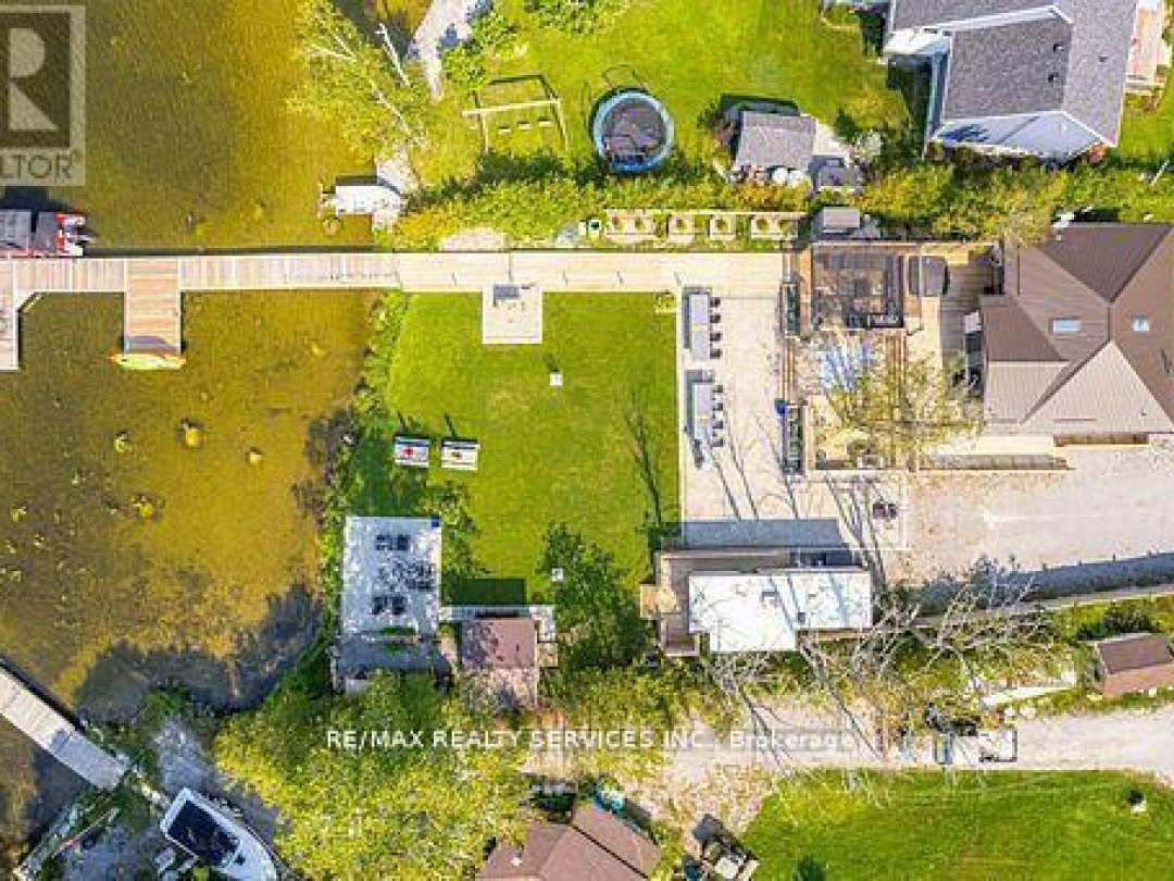 28 ELDONIA ROAD, Canal Lake