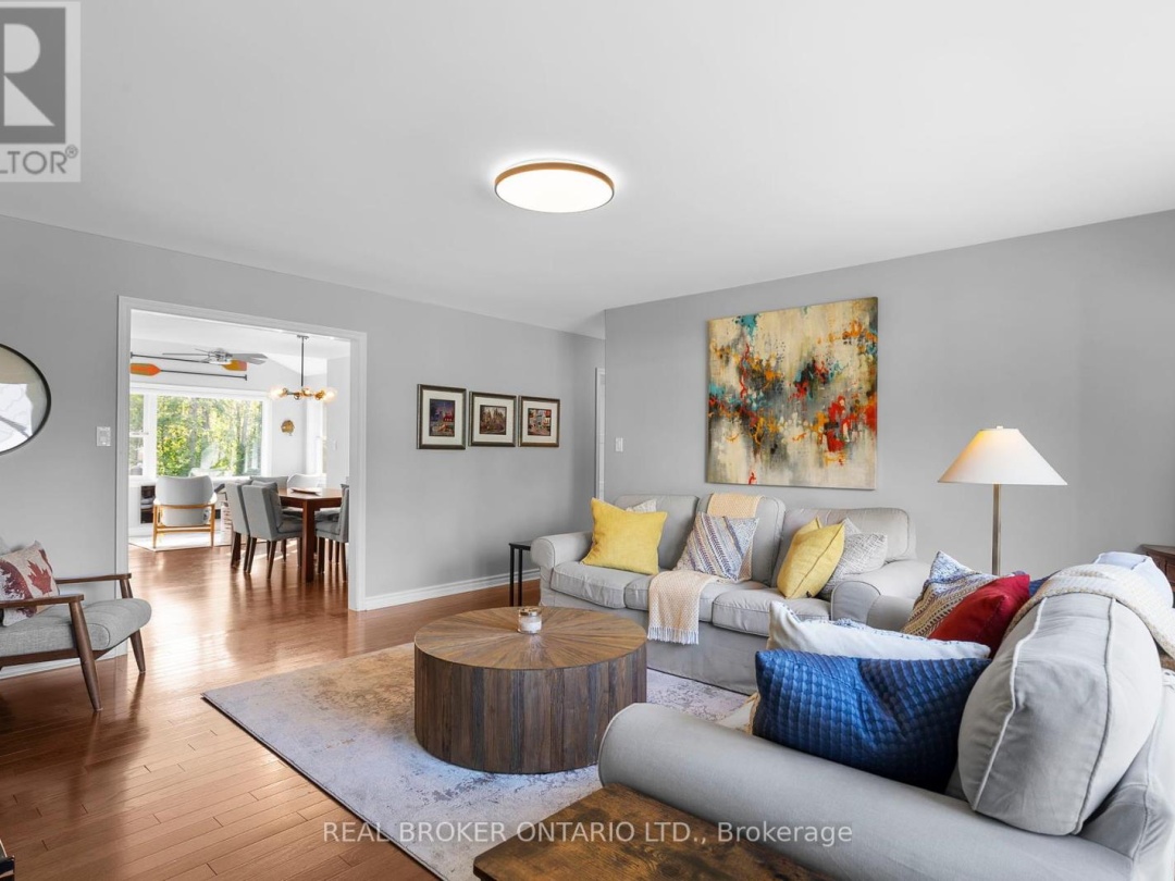3803 LEO CRESCENT, 