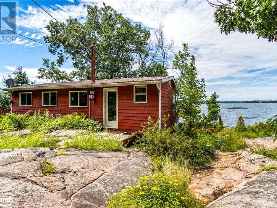 108 Sunview Lane, Georgian Bay