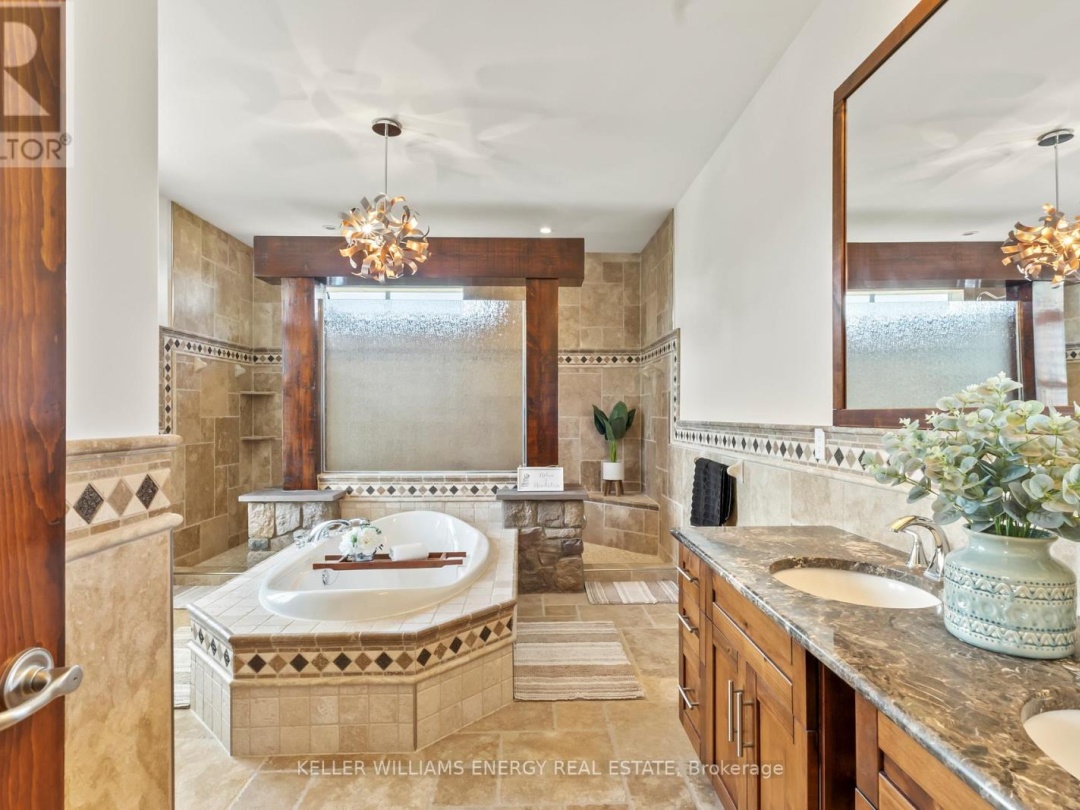112 PELLER COURT, Pigeon Lake