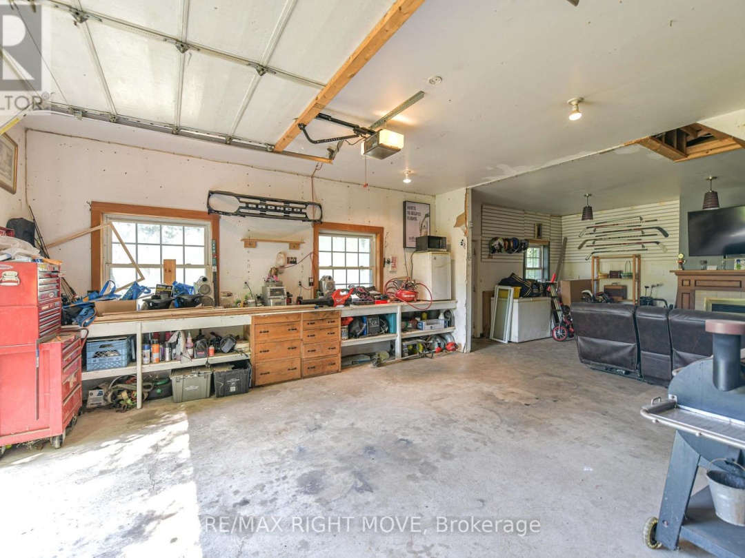 3323 PARK ROAD, 