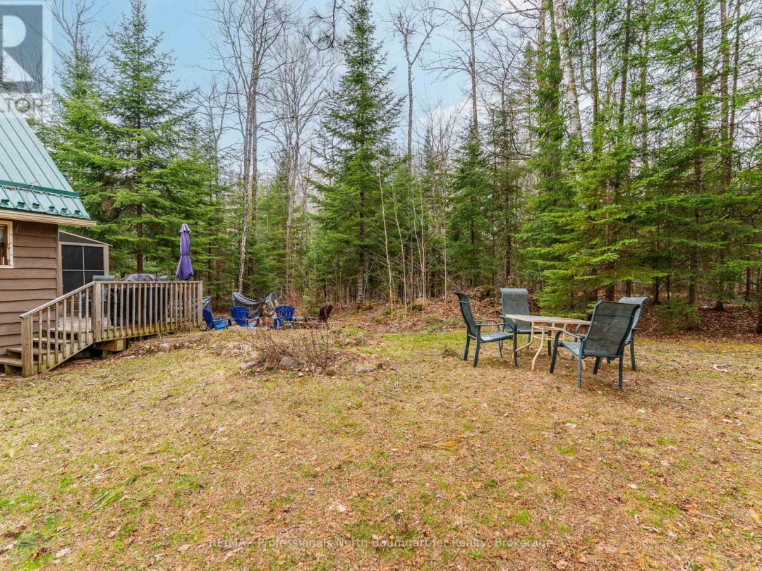 2041 GLAMOR LAKE ROAD, Highlands East (Monmouth)