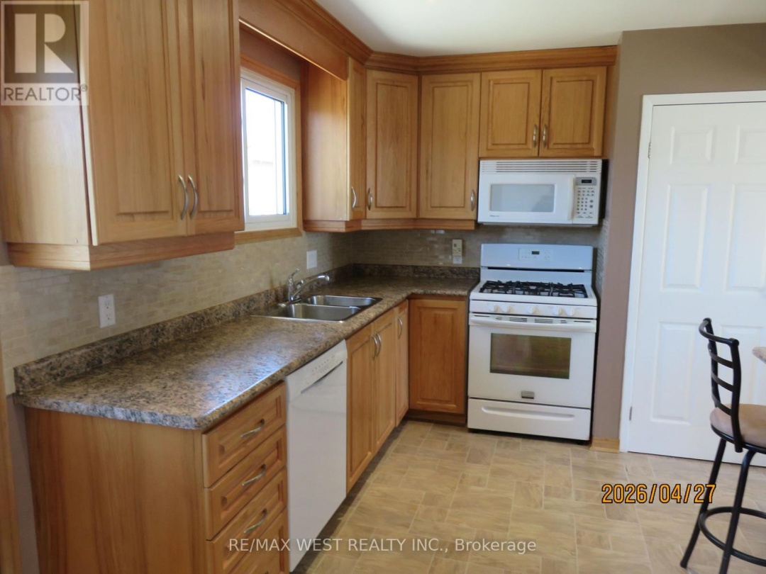 346 LAKELAND CRESCENT SE, Brock (Beaverton)