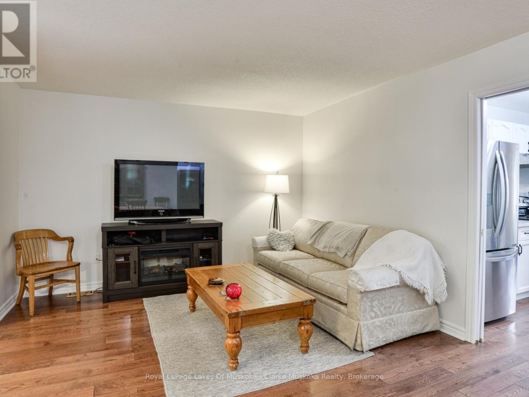 77 HEDGEWOOD LANE, 