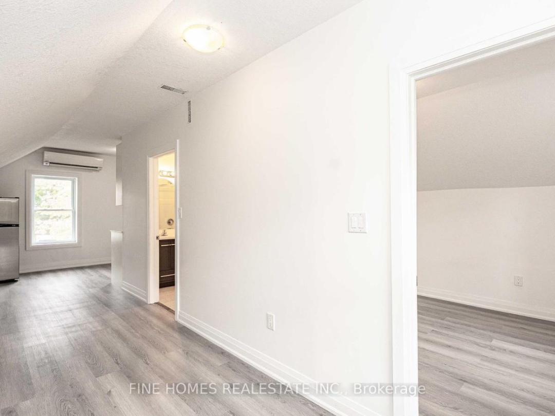 119 ALBERT STREET S, 