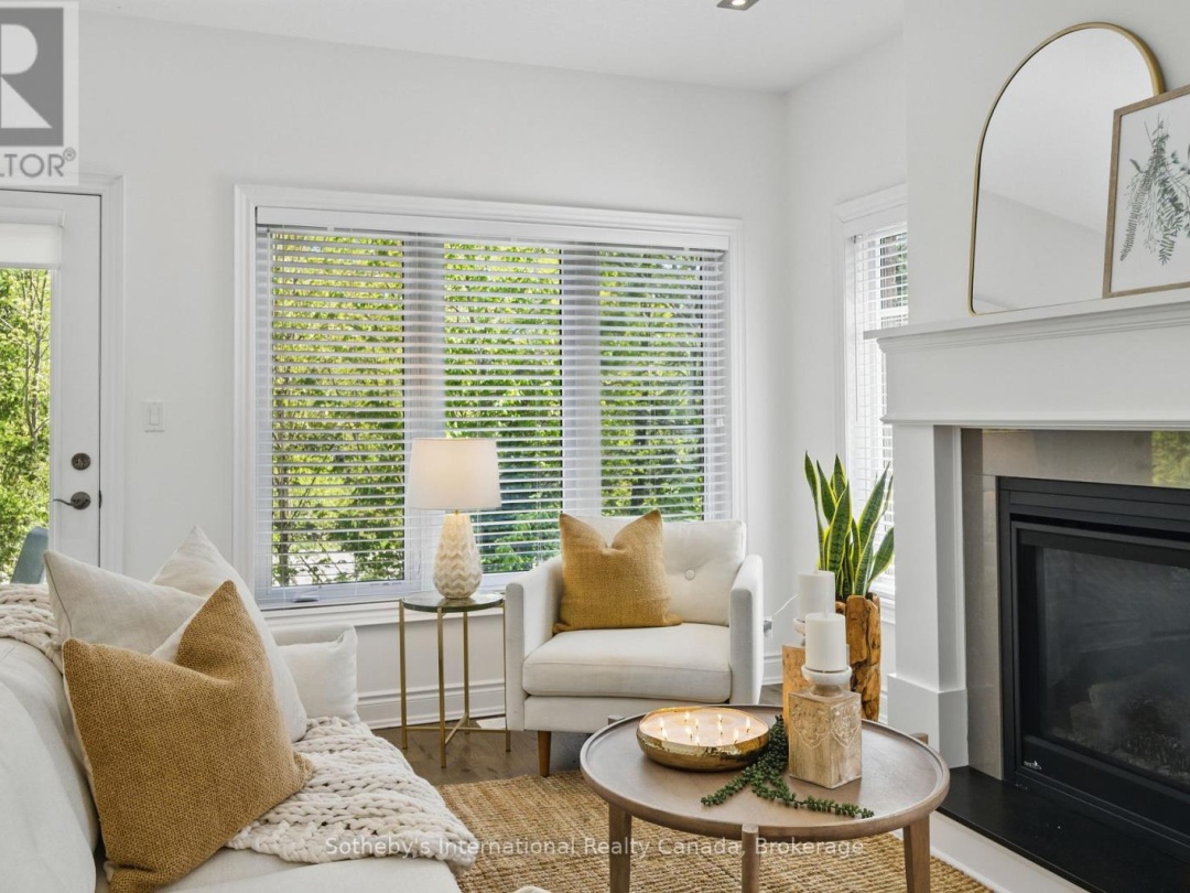 30 SERENITY PLACE CRESCENT, 