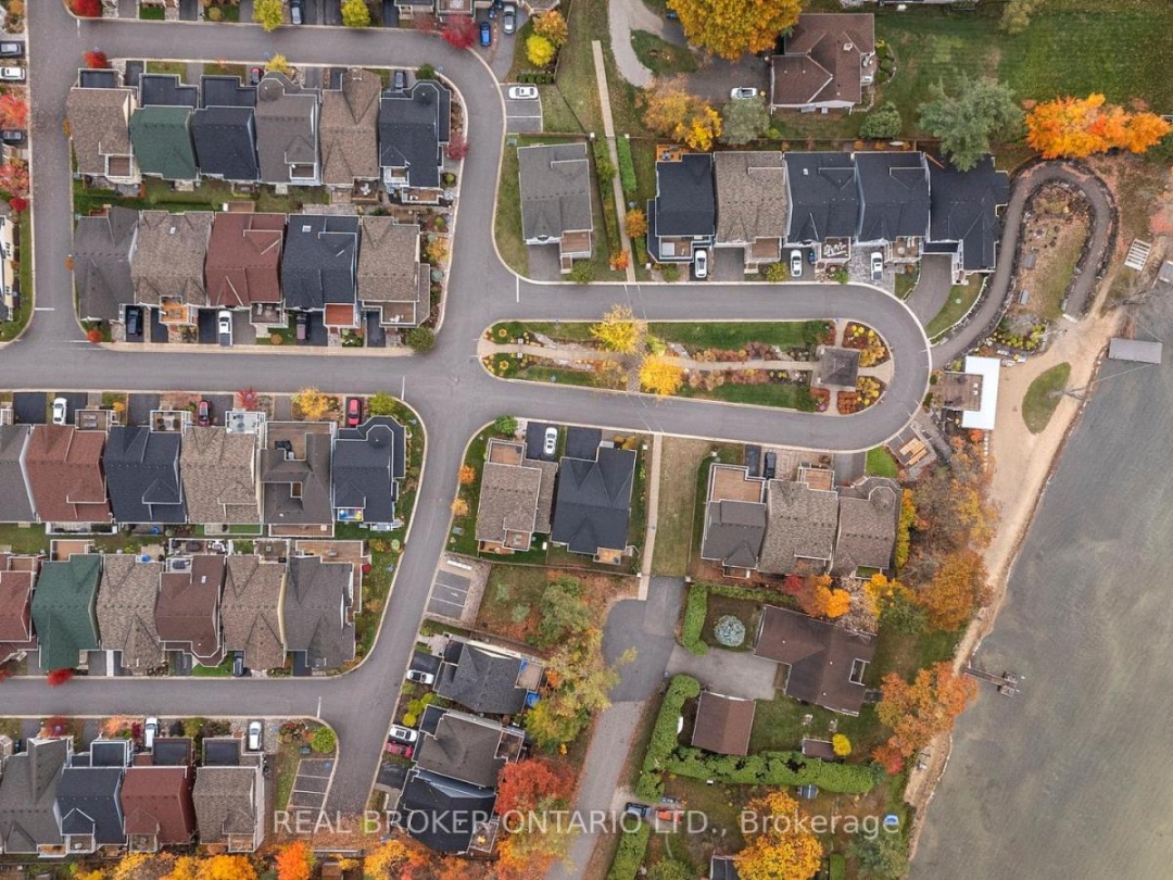 3315 BEACH CLUB BOULEVARD, 