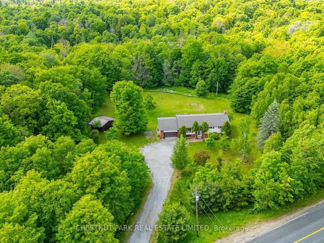 4135 KENNISIS LAKE ROAD, 