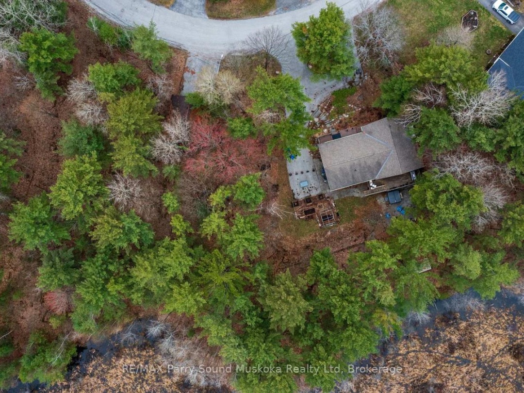 11 BRENDA AVENUE, Parry Sound