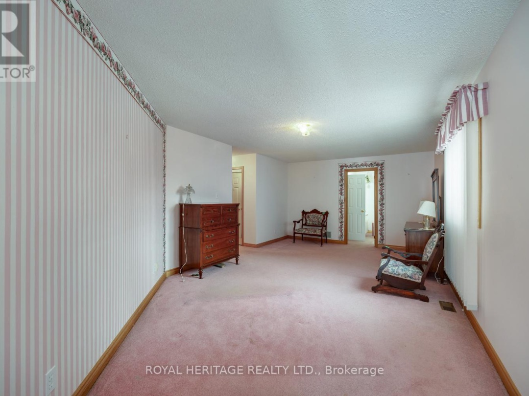 31 WELLINGTON STREET, 