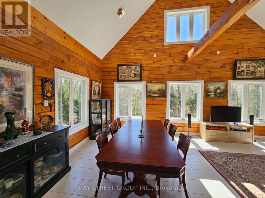 1032 SPRING LAKE ROAD, Bracebridge (Draper)