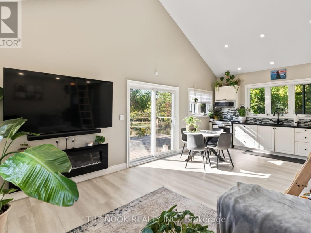 46 MCGUIRE BEACH ROAD, Kawartha Lakes (Carden)