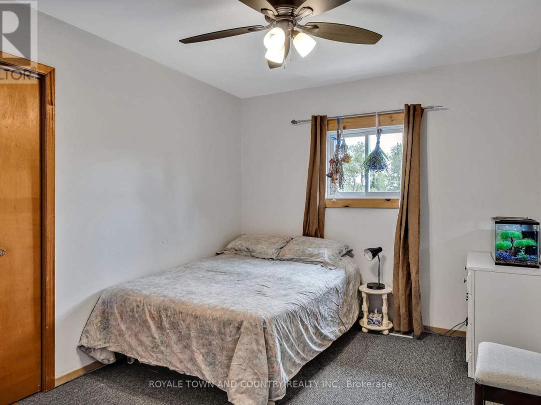 1042 TWEED DRIVE, 