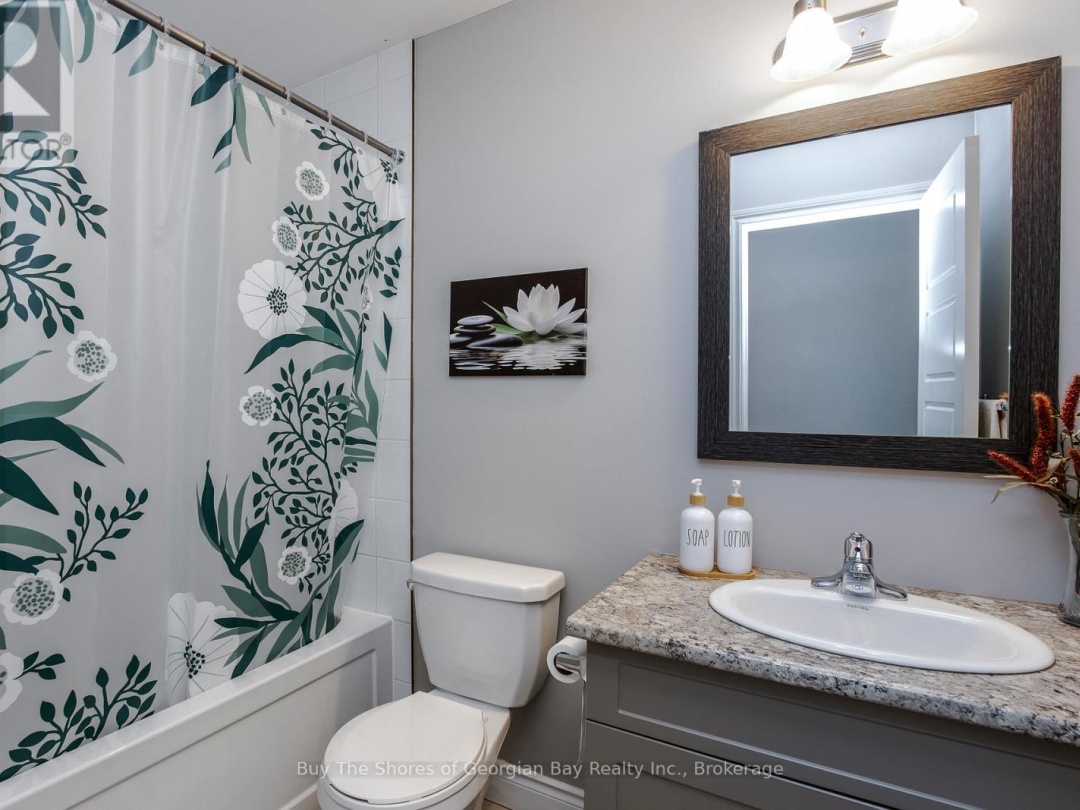 11 RALPH DALTON BOULEVARD, Tay (Victoria Harbour)