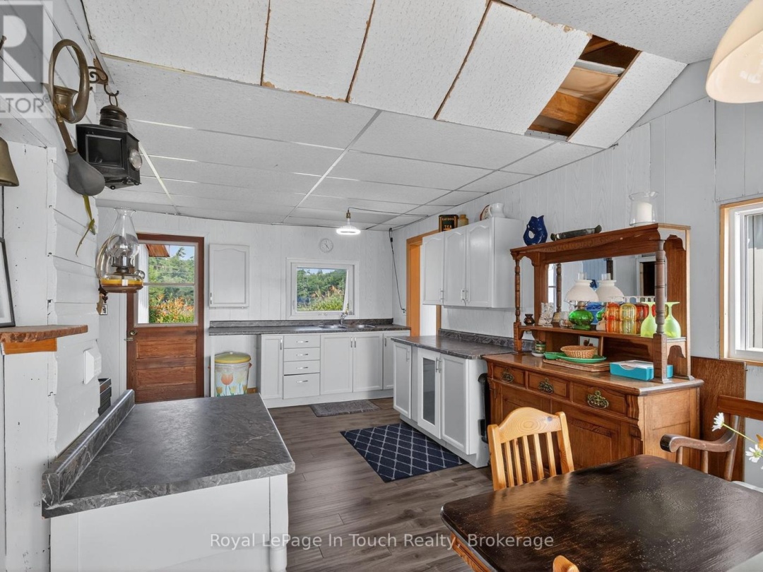 34 B320 SANS SOUCI ISLAND, Georgian Bay