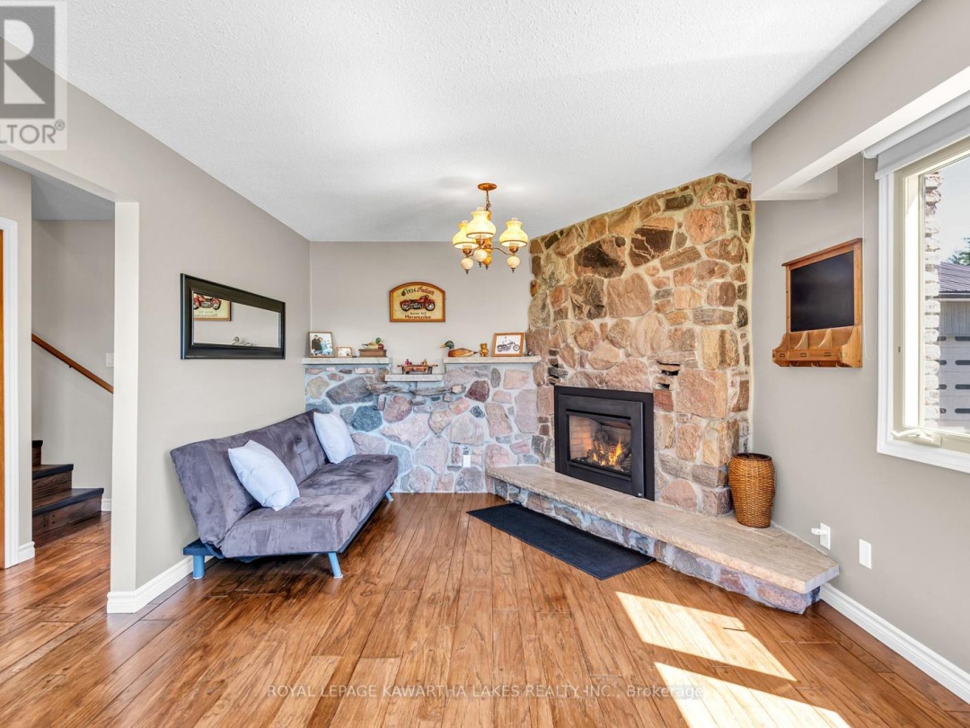 328 CEDAR GLEN ROAD, Kawartha Lakes (Verulam)