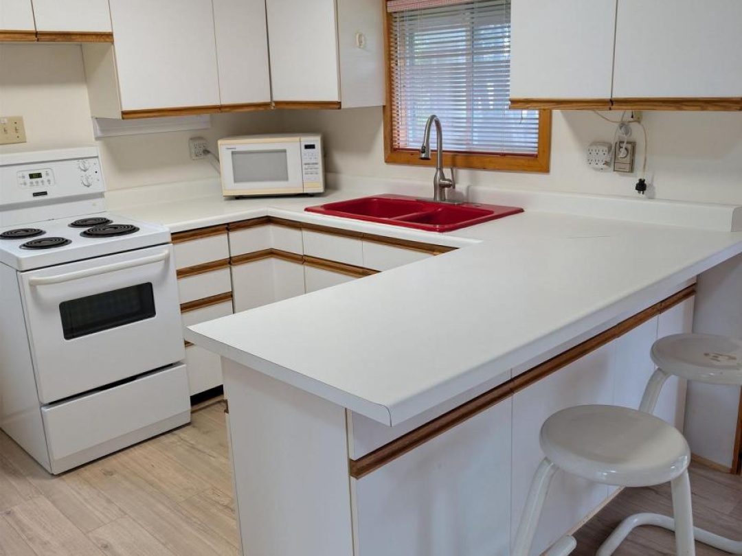 175 DRIFTWOOD SHORES ROAD, Canal Lake