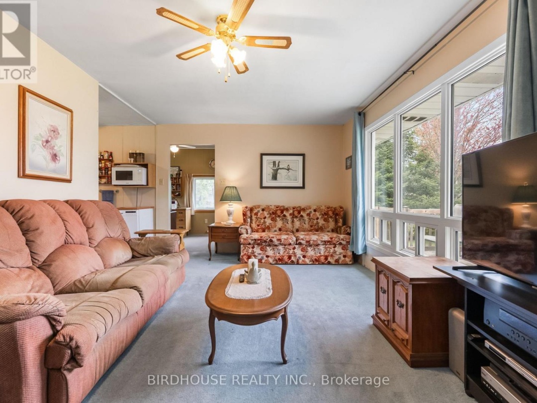 259 GEORGE DRIVE, Pigeon Lake